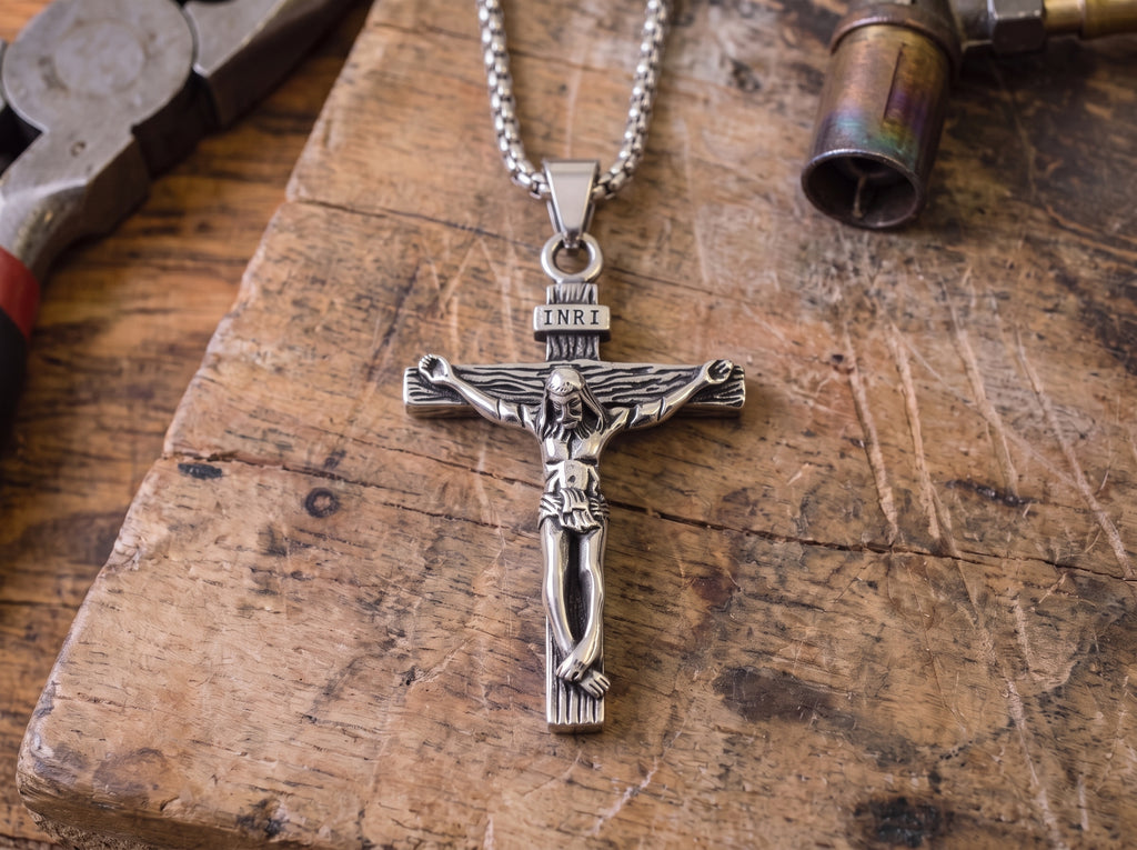 The Crucifix Pendant — Father Gabriel's Final Collection