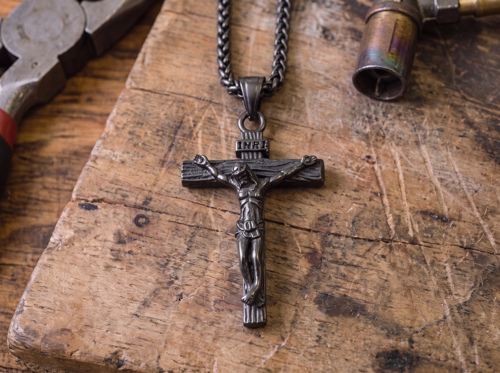 The Crucifix Pendant — Father Gabriel's Final Collection